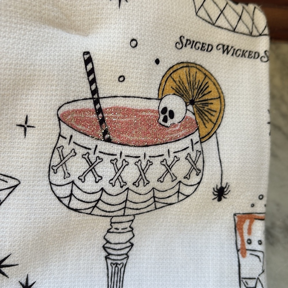 NWT SET/2 Rachel Zoe Halloween Spooky Cocktails Hand Kitchen Tea Bath BFF Towels - Picture 6 of 8